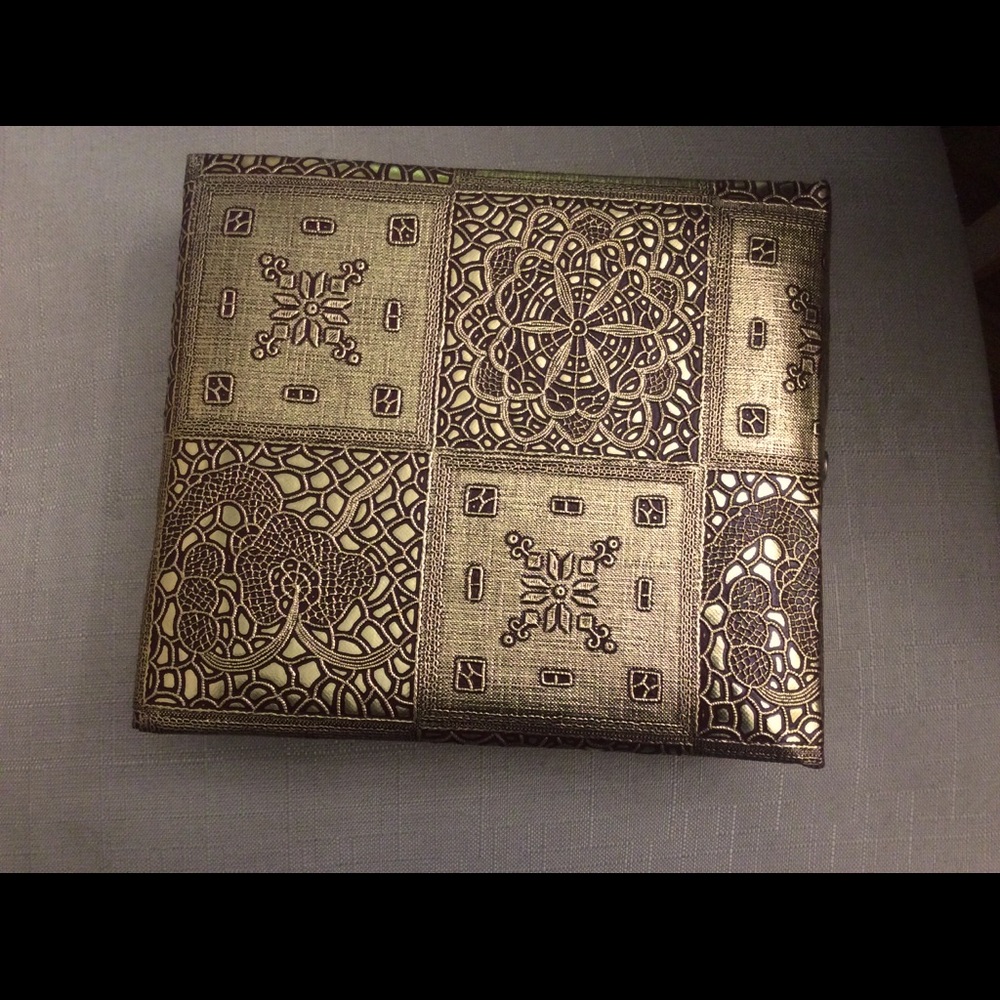 Beautiful Indian Jewelry Box NWOT